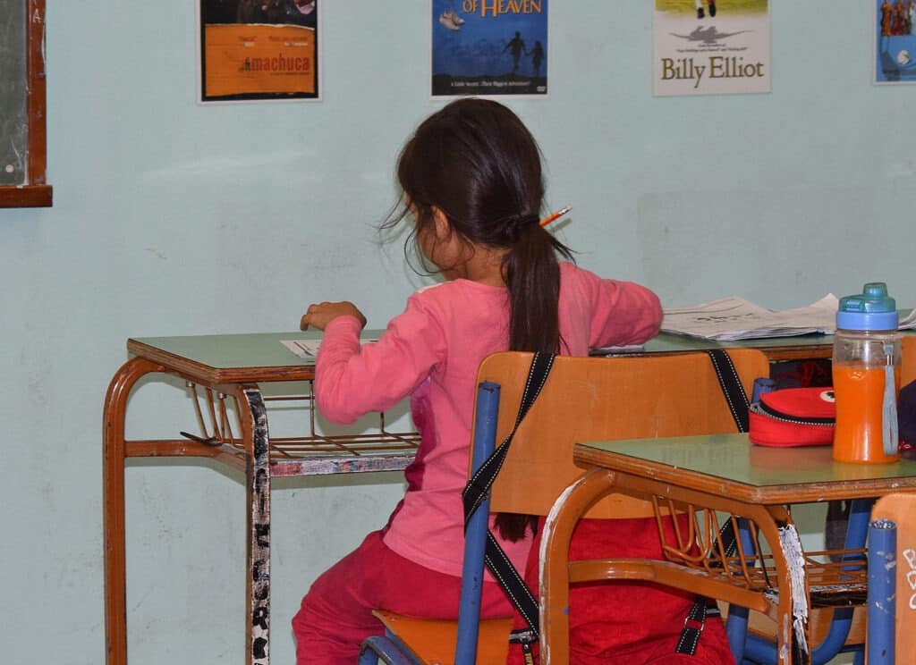 After a difficult time, students of all ages have returned to the desks...