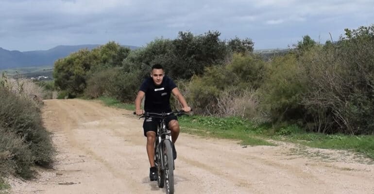 Metadrasi - Mohammad together in sport