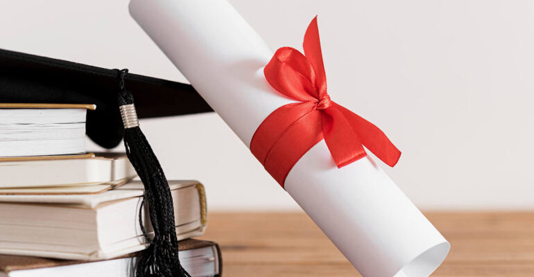 Metadrasi - METAdrasi scholarships
