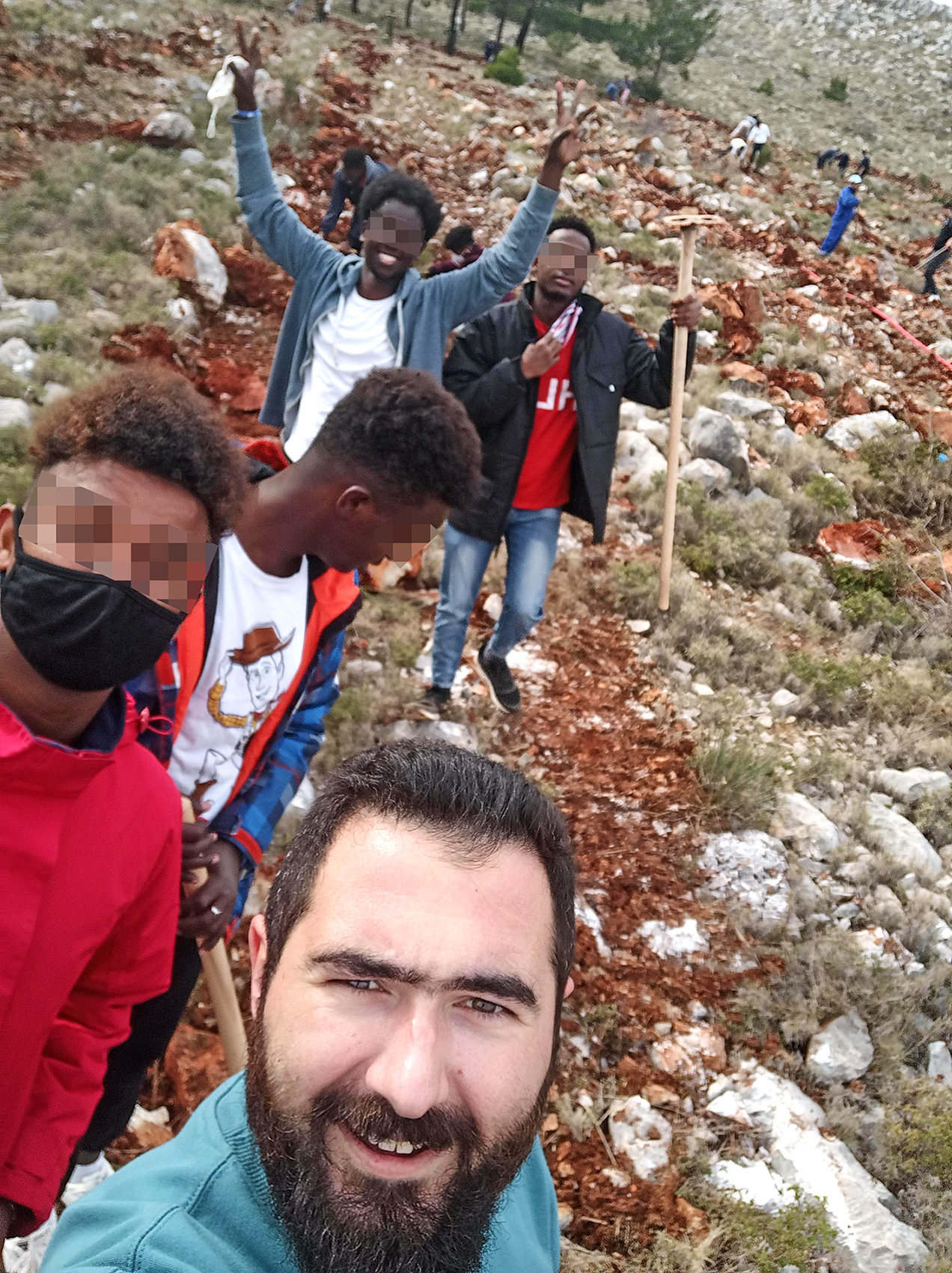 Metadrasi - The unaccompanied children of our Chios shelter plant trees! 3 Metadrasi - METAdrasi chios tree planting 4