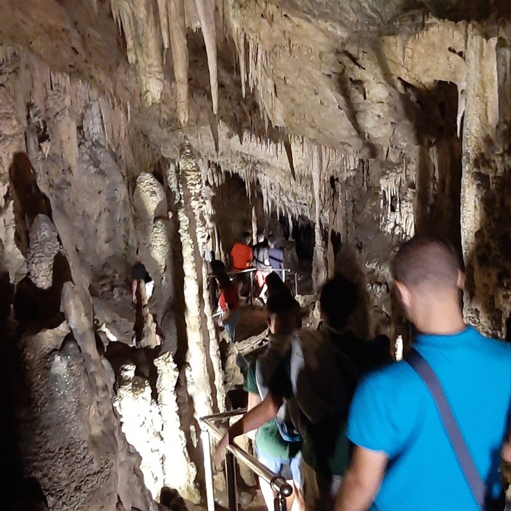 Metadrasi - Together in Sport – Ιούλιος-Αύγουστος 2022 9 Metadrasi - METAdrasi Perama Cave 2