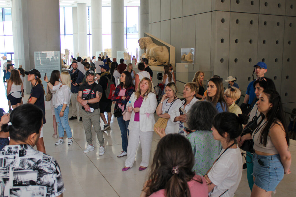 Metadrasi - A visit to the Acropolis Museum for the students of METAdrasi's Integration Learning Center 4 Metadrasi - METAdrasi Acropolis Museum 3