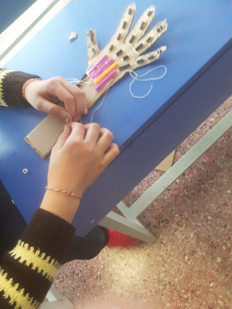 Metadrasi - Our young students of the Homework and Creative Activities Centre are the stars of robotics! 3 Metadrasi - METAdrasi STEAM 5