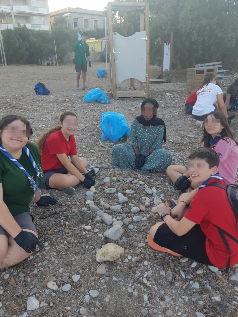 Metadrasi - The unaccompanied children clean a beach in Chios 5 Metadrasi - METAdrasi chios shelter beach cleaning 5