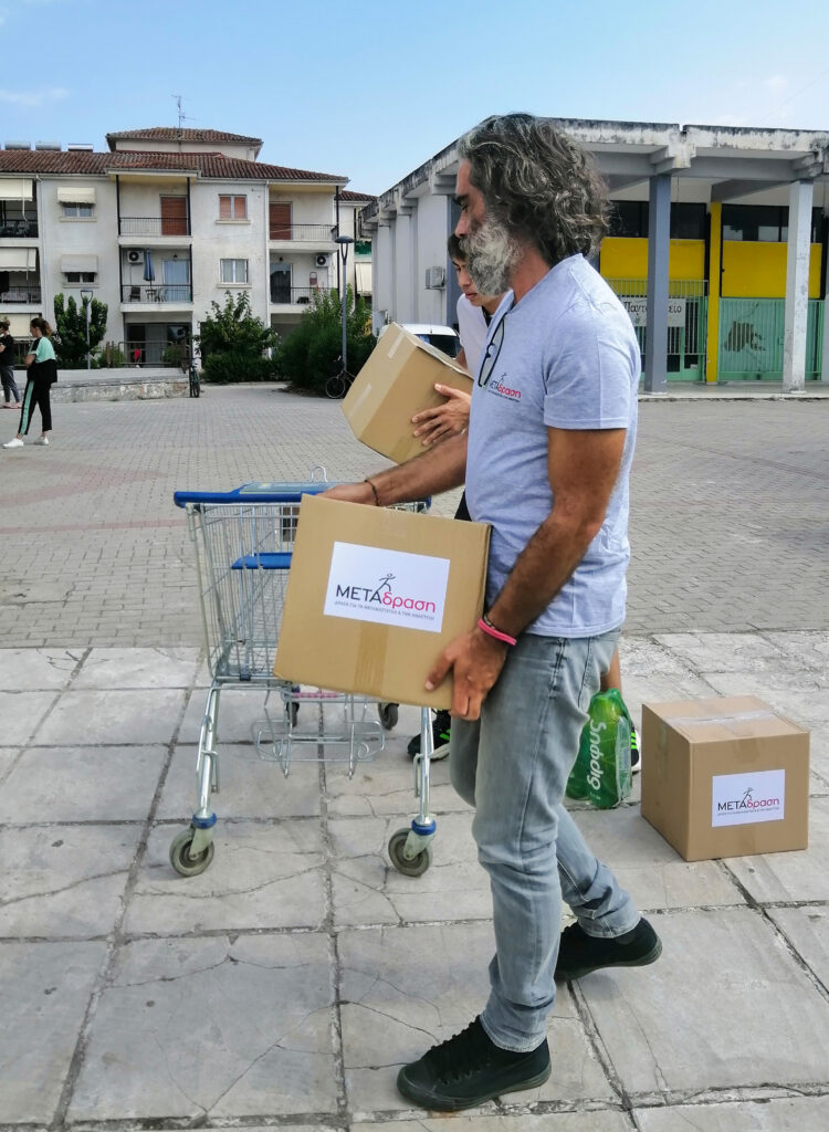 METAdrasi stands by the flood victims, delivering food and bottled water...