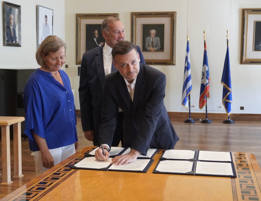 Metadrasi - Το Together in Sport - Phase II υπογράφει μνημόνιο συνεργασίας με τον Δήμο Αθηναίων 3 Metadrasi - METAdrasi ΔήμοςΑθηναίων 1 copy