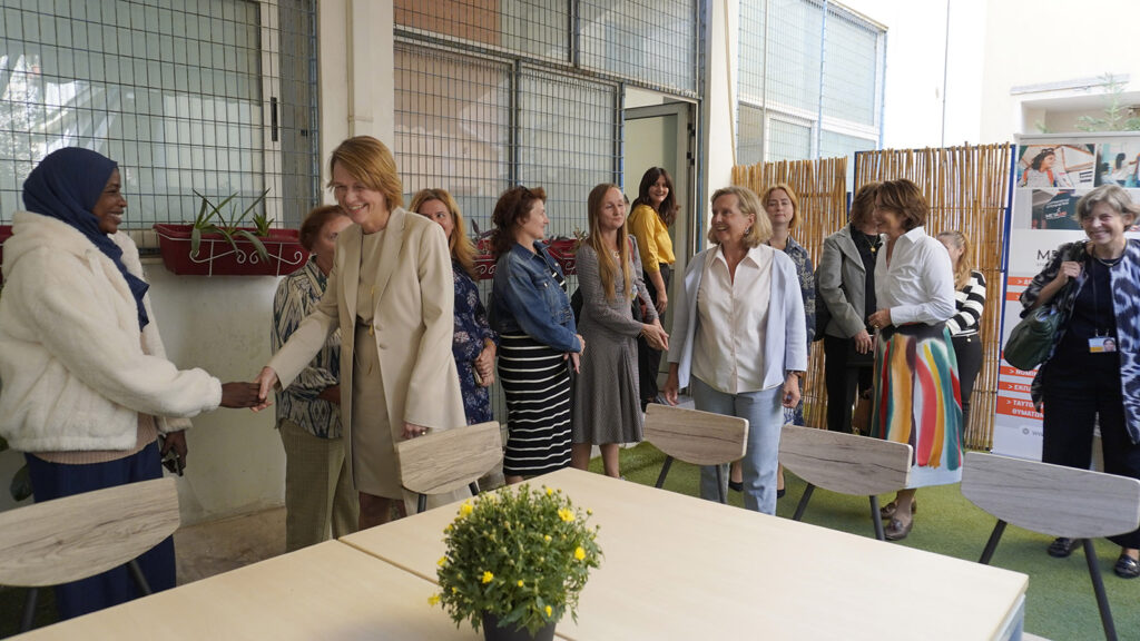 Metadrasi - Ms. Büdenbender visits METAdrasi's Dormitory 6 Metadrasi - METAdrasi Ms Budenbender visit 5