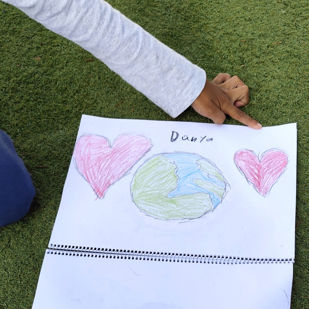 Metadrasi - A beautiful surprise for the young students of our educational centre in Chios 4 Metadrasi - METAdrasi edu chios 3