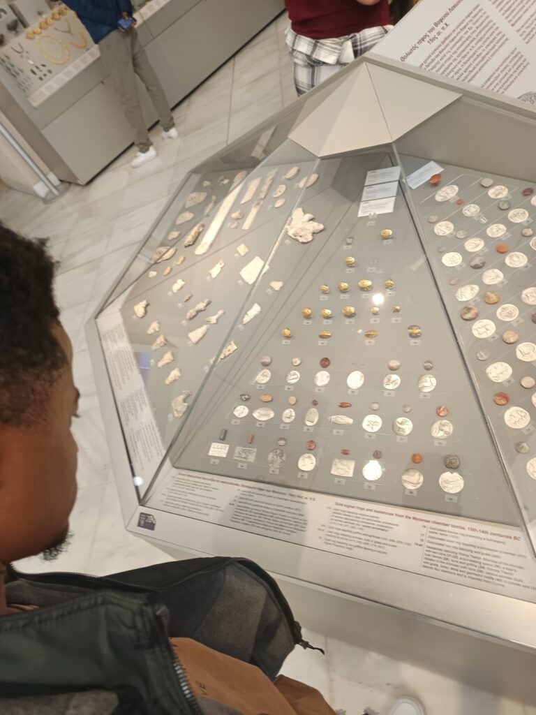 Metadrasi - A day at the National Archaeological Museum of Athens for unaccompanied children 4 Metadrasi - METAdrasi SIL 3